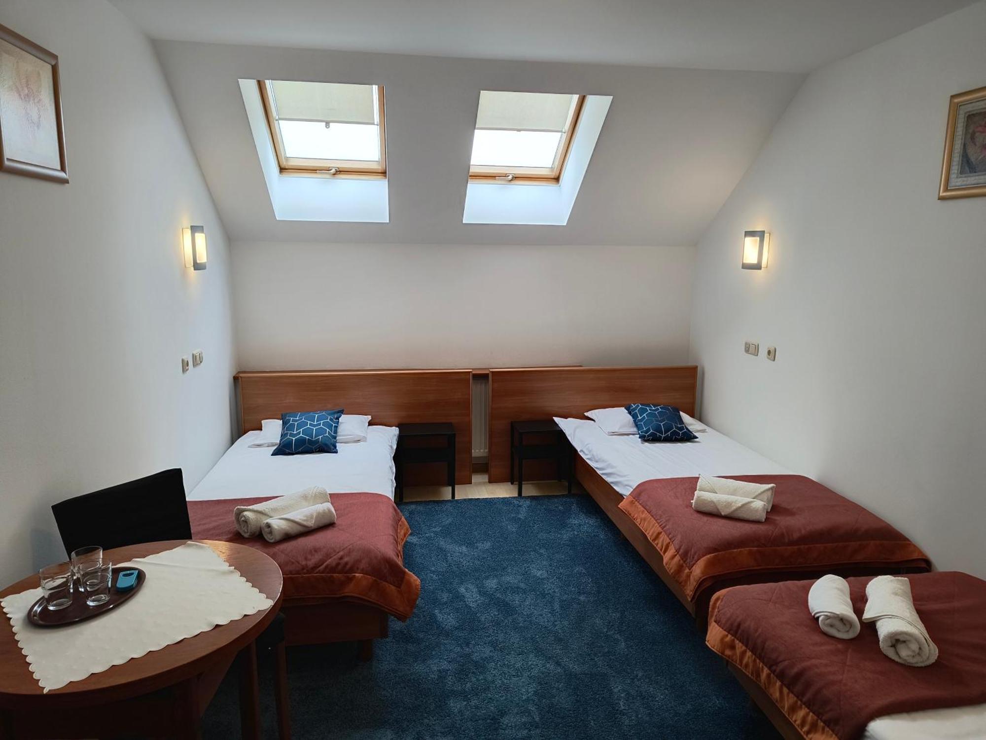 Apart Hotel Sutoris ボフニャ エクステリア 写真