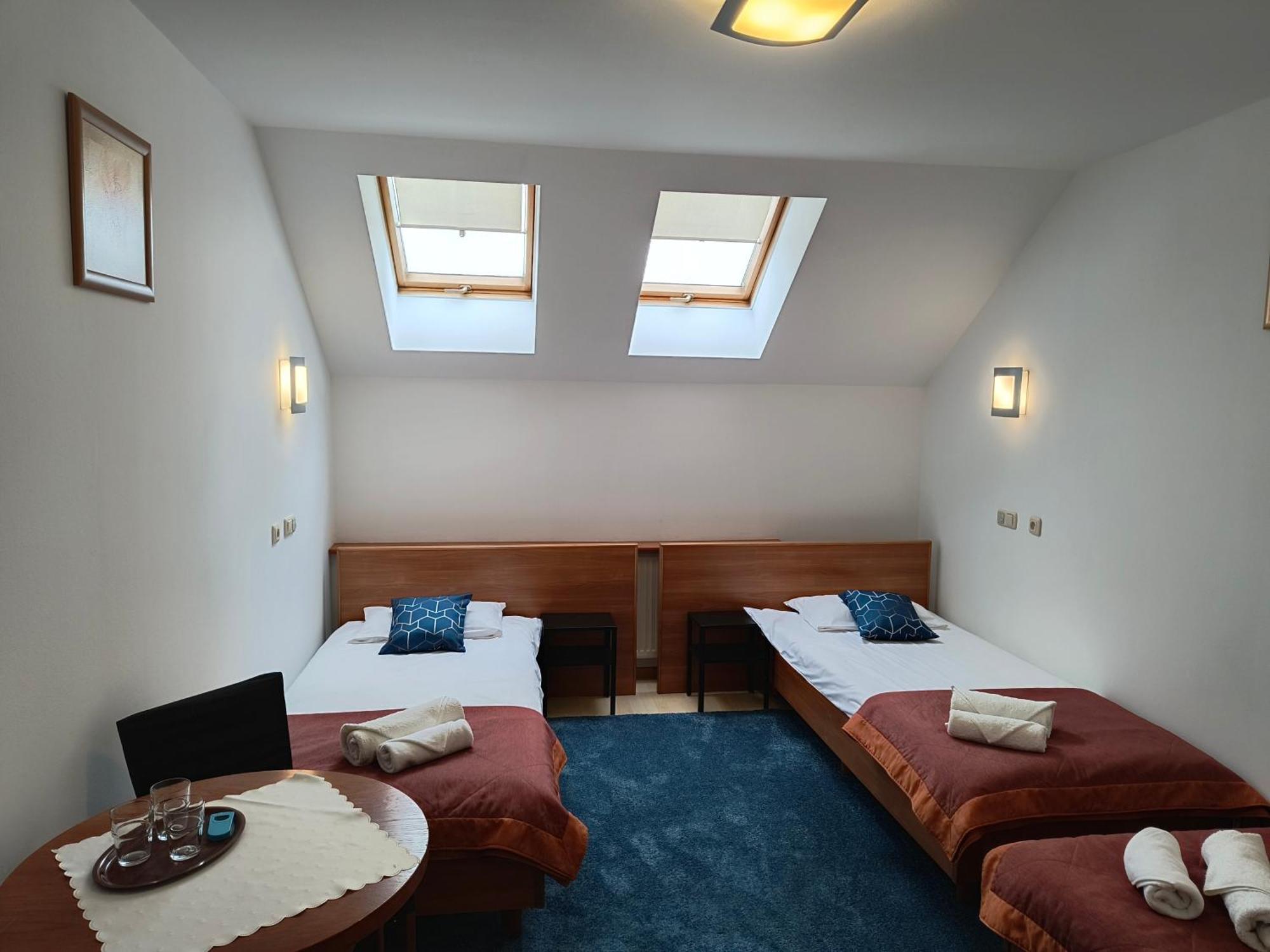 Apart Hotel Sutoris ボフニャ エクステリア 写真